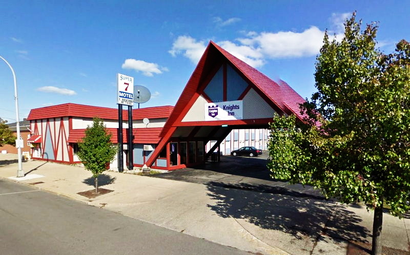 Downtown Lodge (Downtown Motor Lodge) - 2009 Street View (newer photo)